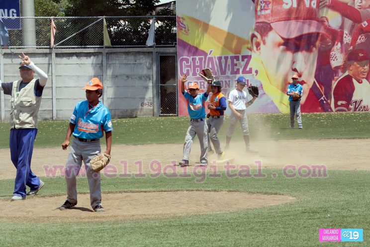 Niñez nicaragüense rinde homenaje al comandante Chávez a través del deporte